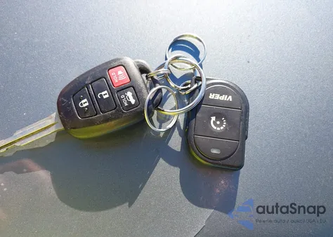 2017 Toyota Corolla Le из США, поврежденный, VIN 2T1BURHE6HC908911